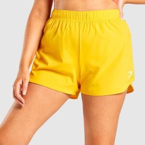 Gym Shark Essential Loose Training Shorts - Yellow